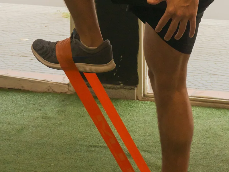 Knee rehab with resistance band exercise